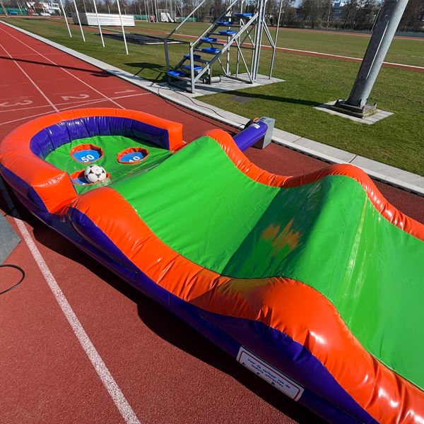 Voetbal Golf opblaasbaar huren - Midget Voetgolf XXL verhuur Voetbal Golf opblaasbaar huren - Midget Voetgolf XXL verhuur