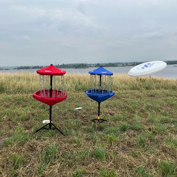 Disc Golf huren / Frisbee Golf verhuur (2 holes met 6 discs) Disc Golf huren / Frisbee Golf verhuur (2 holes met 6 discs)